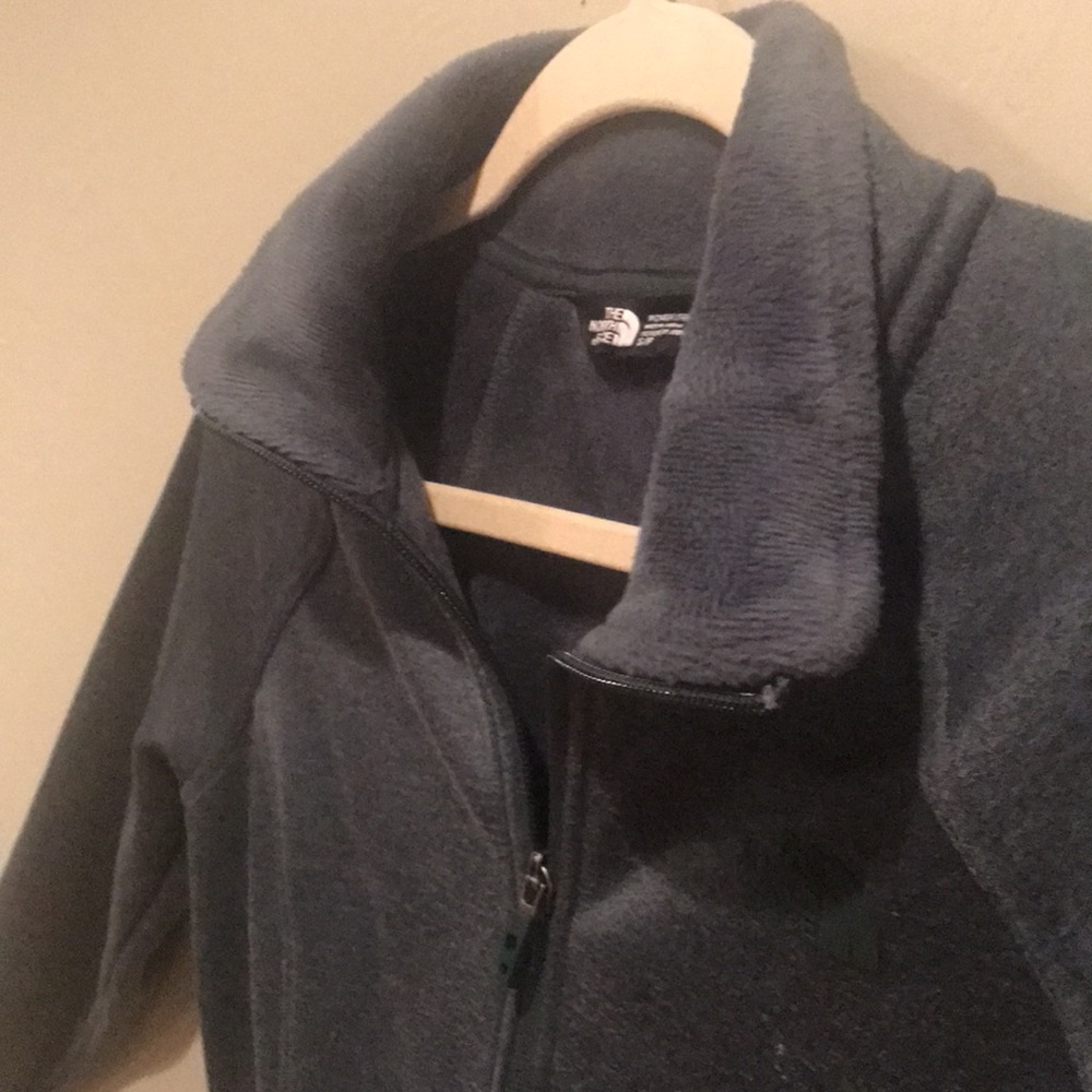 North face fleece zip up. - Picture 2 of 4